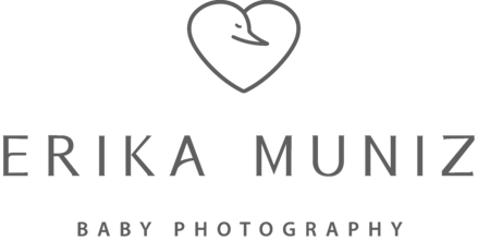 Logo Fotógrafo de bebê recém-nascido e newborn, Brasília, Erika Muniz Photography